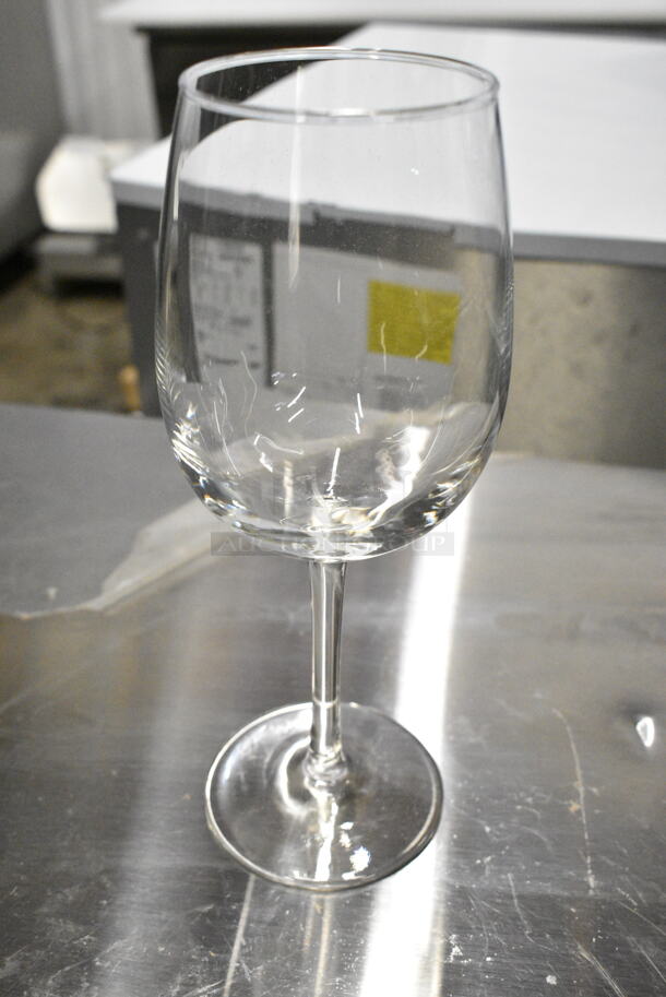 2 BRAND NEW SCRATCH AND DENT! Boxes Including Box of 22 55115141 Libbey Restaurant Basics 14 oz. Customizable Rim Tempered Mixing Glass and Box of 8 5517533 Libbey 7533 Vina 16 oz. Customizable Wine Glass. 2 Times Your Bid!  - Image 7 of 8