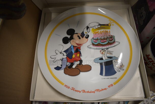 ALL ONE MONEY! Lot of Various Disney Related Items Including Month Baby Blanket, Mickey Plate, Mickey Mug, Villainous Board Game and Lego Duplo Minnie Mouse! - Image 6 of 9