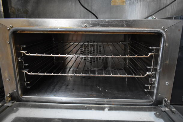 2012 Cadco XAF013 Lisa Stainless Steel Commercial Countertop Electric Powered Convection Oven. 120 Volts, 1 Phase. Tested and Working! - Image 3 of 4