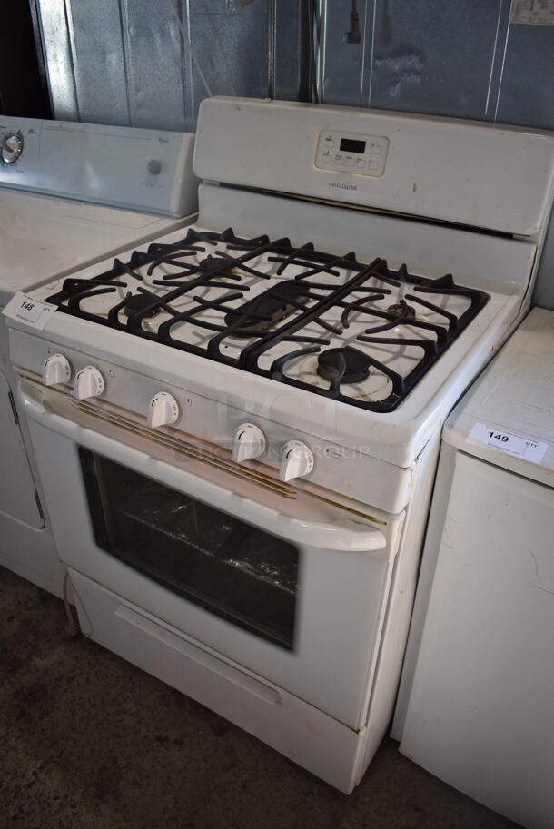 Frigidaire FFGF3019LWF Metal Natural Gas Powered 4 Burner Range w/ Oven. 30x27x47 - Image 2 of 8