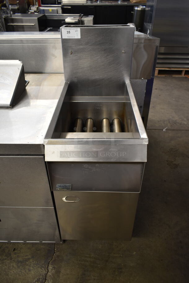 Pitco Frialator Stainless Steel Commercial Natural Gas Powered Floor Style Deep Fat Fryer. 