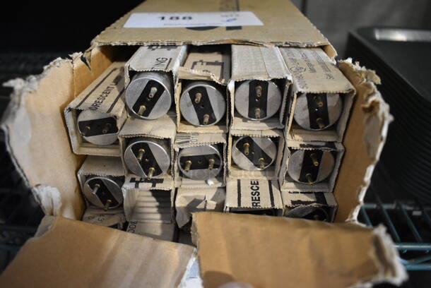 ALL ONE MONEY! Lot of Tube Lights! 1x1x17.5 - Image 1 of 5