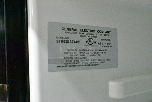 General Electric GE SFR03BAZABB Mini Cooler. 115 Volts, 1 Phase. Tested and Working! - Image 5 of 5