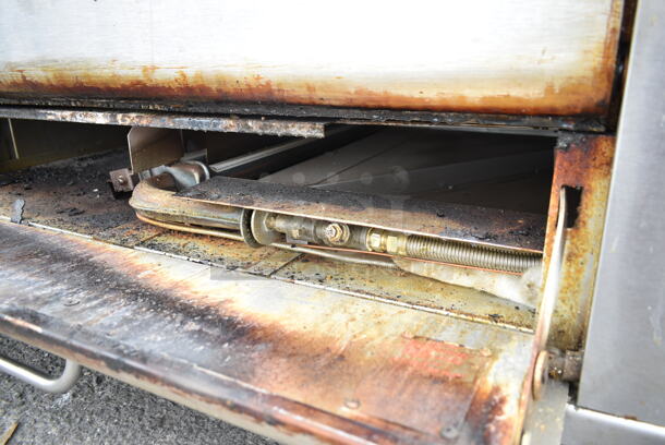 2 Blodgett 966 Stainless Steel Commercial Natural Gas Powered Single Deck Pizza Oven. 2 Times Your Bid!  - Image 9 of 12