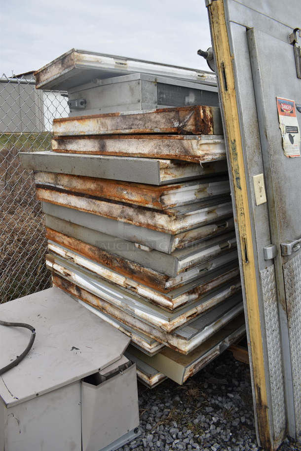 US Cooler 8'x12'x8'  Walk In Cooler Box w/ Copeland CR18K6-TF5-875 Compressor and Condensing Fan. 208/240 Volts, 3 Phase. Picture of the Unit Before Removal Is Included In the Listing. - Image 5 of 10