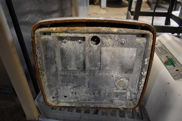 World Dryer A54 Metal Wall Mount Hand Dryer. 230 Volts. - Image 7 of 7