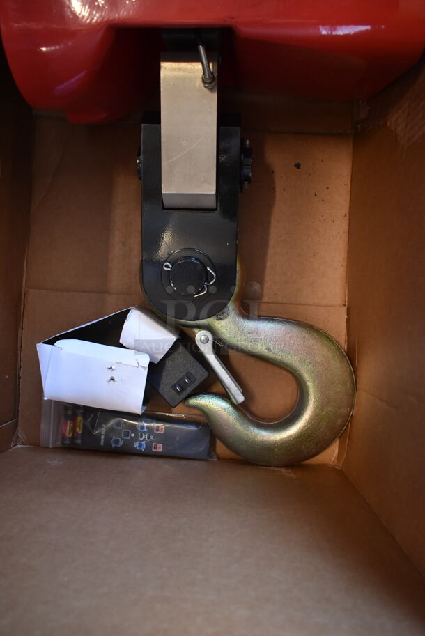 BRAND NEW SCRATCH AND DENT! Torrey CRS-10000 Orange Metal 10,000 lb. Digital Crane Scale - Image 2 of 5