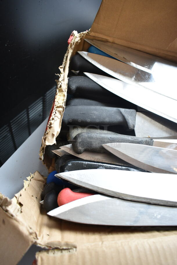 50 SHARPENED Stainless Steel Knives Including Chef Knives. 50 Times Your Bid!  - Image 2 of 9