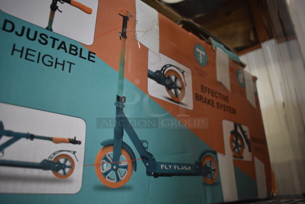 5 Various BRAND NEW IN BOX! Scooters; Miami Jovmia, Fly Flash and 3 Hurtle Sit and Scoot. 5 Times Your Bid! - Image 3 of 8