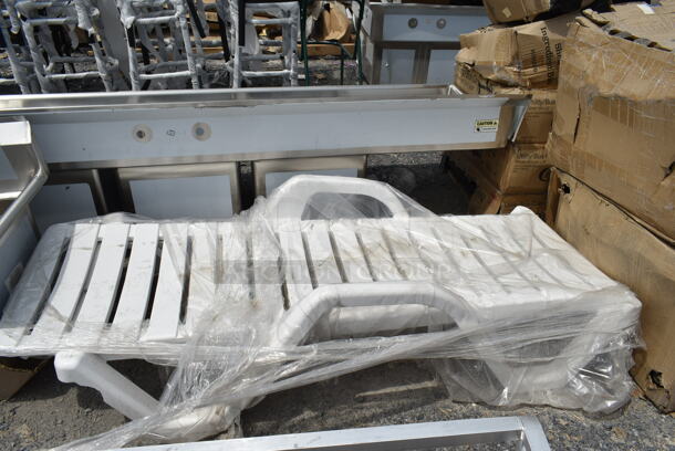 4 BRAND NEW SCRATCH AND DENT! Items; 1 White Resin Chaise Lounger and 3 Aluminum Dunnage Racks Including Regency 600DUN2036, Regency 600DUN1448, Regency 600DUN122060. See Pictures For Damage. 4 Times Your Bid! - Image 12 of 12