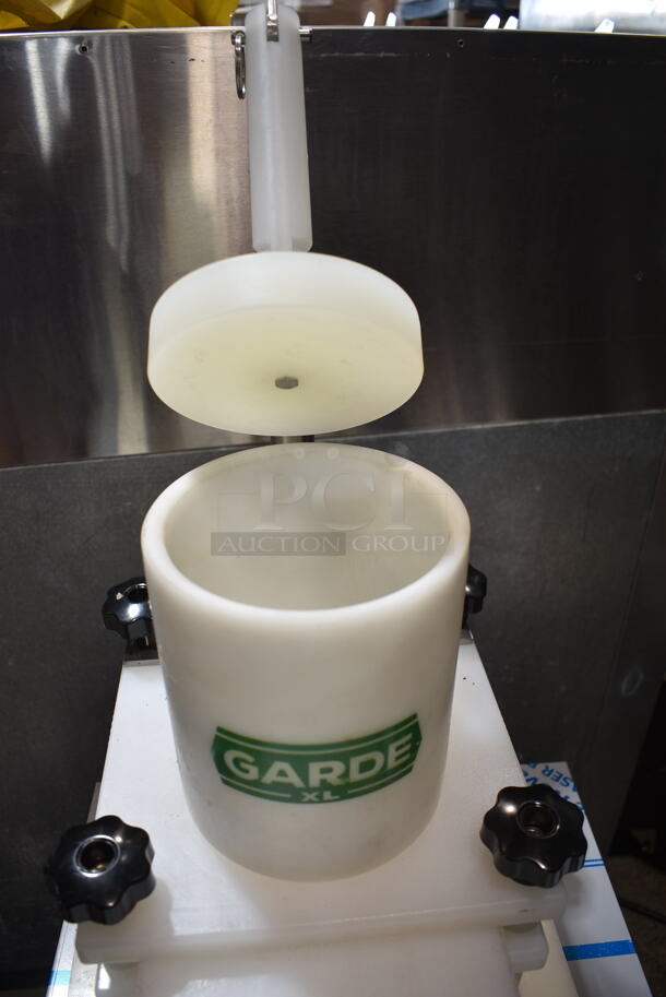 BRAND NEW SCRATCH AND DENT! Garde XL 4" x 1" Burger Press - 180 Patties/Hour - Image 5 of 7