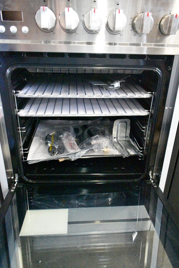 BRAND NEW SCRATCH AND DENT! 2023 Galanz GL1FR24ASSAGN Stainless Steel Natural Gas Powered 4 Burner Range w/ Oven. - Image 4 of 6