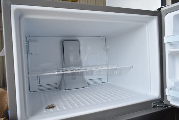 BRAND NEW SCRATCH AND DENT! 2024 Whirlpool WRT311FZDM02 Stainless Steel Cooler Freezer Combo. 115 Volts, 1 Phase. Tested and Working!
 - Image 4 of 7