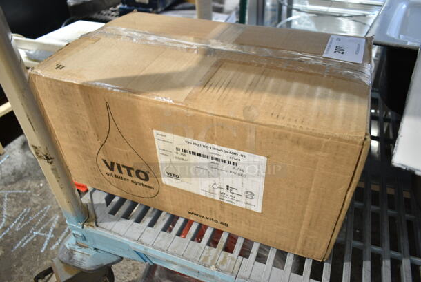 BRAND NEW SCRATCH AND DENT! Vito 101799 22 Lb Fryer Oil Filter, Portable, Pressure Filtration System - Image 2 of 3