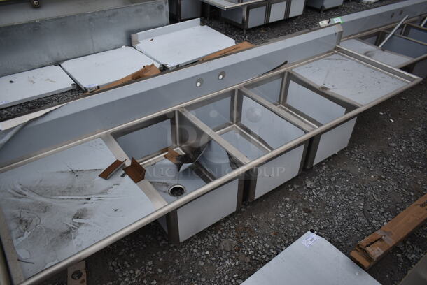 BRAND NEW SCRATCH AND DENT! Regency 600S32030230 124" 16-Gauge Stainless Steel Three Compartment Commercial Sink with 2 Drainboards - 20" x 30" x 14" Bowls - Image 2 of 9
