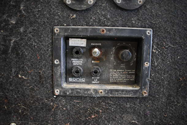 Sonic Speaker. 21x20x49.5 - Image 4 of 6