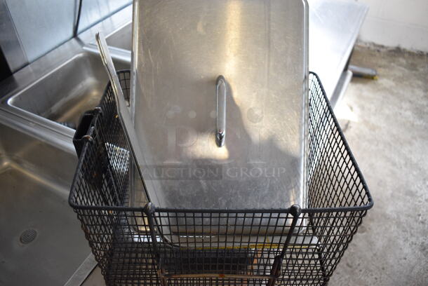 ALL ONE MONEY! Lot of Metal Basket, Handle and Lid! 12x14x8.5 - Image 4 of 5