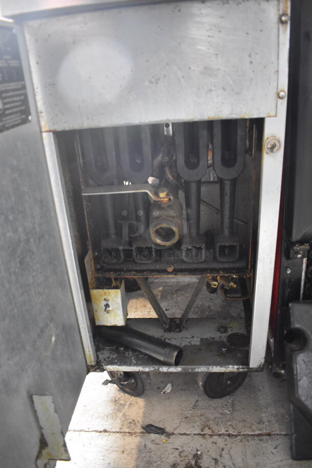 Vulcan LG400 Commercial Stainless Steel Natural Gas Fryer With Two Fryer Baskets on Commercial Casters. 120,000 BTU. - Image 4 of 5