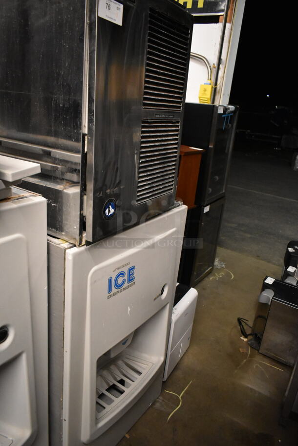 Hoshizaki KM-500MAF Stainless Steel Commercial Ice Machine Head on Hoshizaki DB-200C Commercial Hotel Dispenser Ice Bin. 115-120 Volts, 1 Phase. 