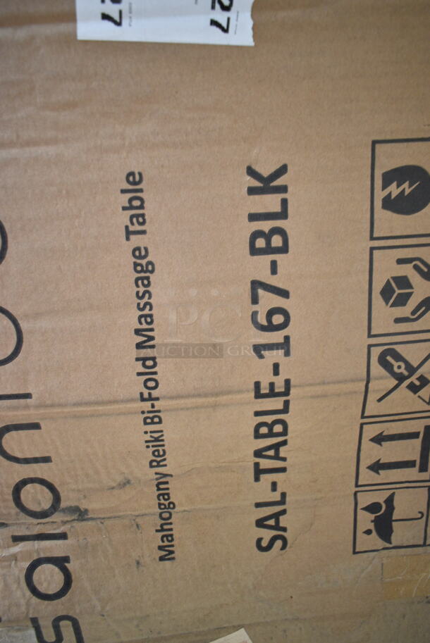 BRAND NEW SCRATCH AND DENT! Saloniture SAL-TABLE-167-BLK Portable Lightweight Bi-Fold Memory Foam Massage Table - Image 3 of 4
