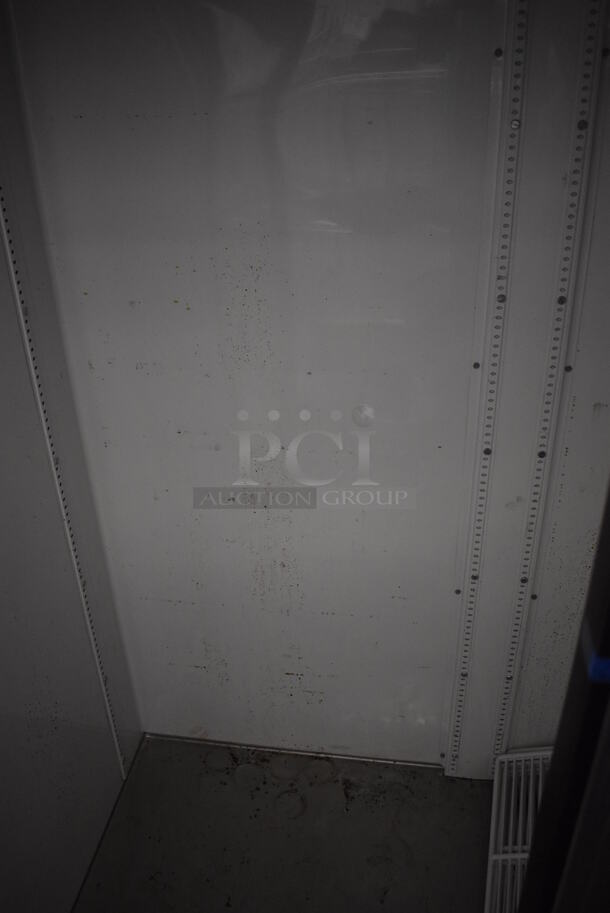 2011 True GDM-49 ENERGY STAR Metal Commercial 2 Door Reach In Cooler Merchandiser w/ Poly Coated Racks. 115 Volts, 1 Phase. 54x32x78. Tested and Powers On But Does Not Get Cold - Image 7 of 8