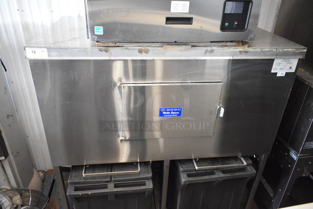 Howe Stainless Steel Commercial Ice Head on CP1500 Stainless Steel Ice Bin w/ 2 Black Poly Portable Ice Bins. 120 Volts, 1 Phase - Image 4 of 12