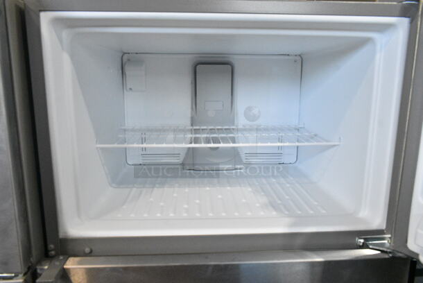 2024 Whirlpool WRT311FZDM05 Stainless Steel Cooler w/ Freezer.115 Volts, 1 Phase. Tested and Working! - Image 4 of 9