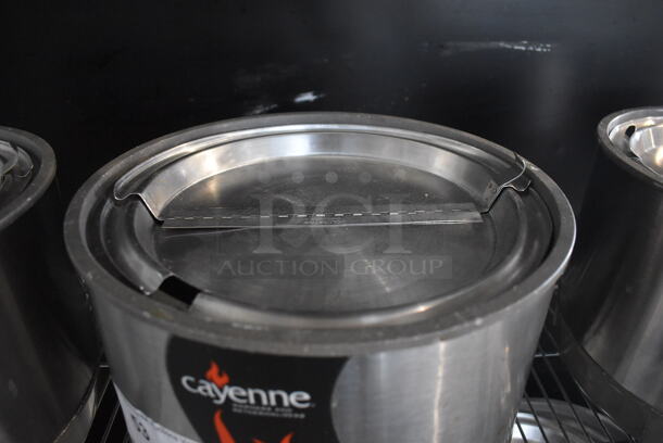 Vollrath Cayenne HS-11 Stainless Steel Commercial Countertop Soup Kettle Food Warmer w/ Lid. Does Not Have Drop In. 120 Volts, 1 Phase. Tested and Working! - Image 4 of 6