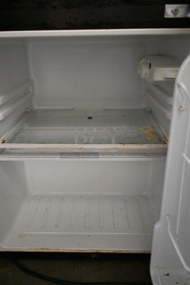 Haier Metal Mini Cooler w/ Freezer. 115 Volts, 1 Phase. Tested and Powers On But Does Not Get Cold
 - Image 4 of 6
