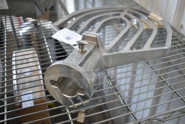 BRAND NEW SCRATCH AND DENT! Hobart HL80B Legacy Aluminum Flat Beater for 80 Qt. Bowls - Image 4 of 6