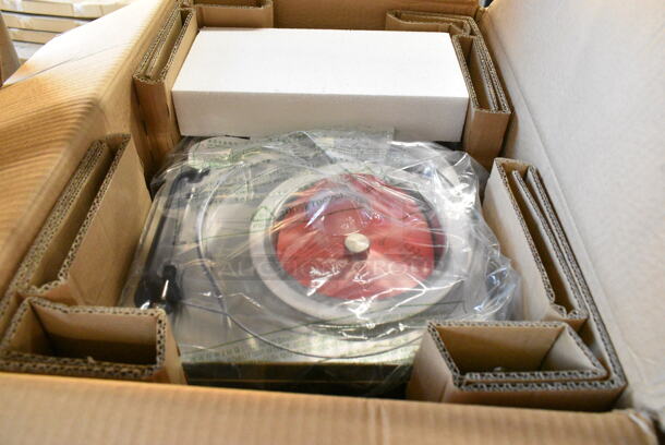 BRAND NEW IN BOX! Nemox Gelato Chef 5L Air Cooled Countertop Gelato Machine. 120 Volts, 1 Phase.  - Image 2 of 6