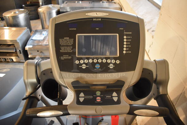 Vision Fitness T9600 Metal Commercial Treadmill. 120 Volts, 1 Phase. 30x58x59. Tested and Working! - Image 4 of 9