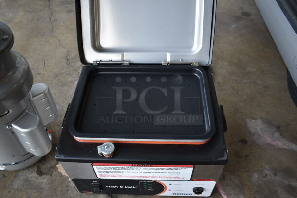 2023 Nemco 6625B Stainless Steel Commercial Countertop Electric Powered Steamer. 120 Volts, 1 Phase. Tested and Working! - Image 5 of 6