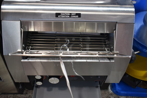 BRAND NEW SCRATCH AND DENT! Hatco TQ800 Toast Qwik Stainless Steel Countertop Conveyor Toaster - 2" Opening. 208 Volts, 1 Phase. - Image 4 of 8