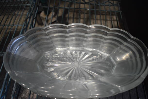 7 Glass Oval Plates. 10x5.5x2. 7 Times Your Bid! - Image 2 of 3