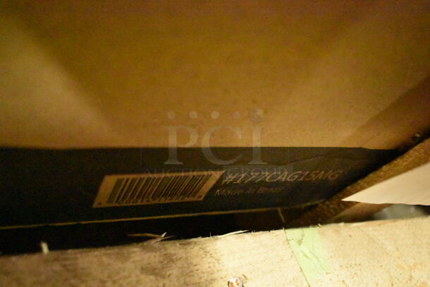 BRAND NEW SCRATCH AND DENT! Avantco 177CAG15MG Chef Series 15" Stainless Steel Countertop Gas Griddle with Manual Controls. 30,000 BTU - Image 5 of 5