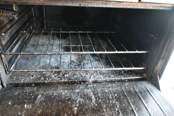 2021 Garland G36-6C Stainless Steel Commercial Natural Gas Powered 6 Burner Range w/ Oven.  - Image 4 of 6