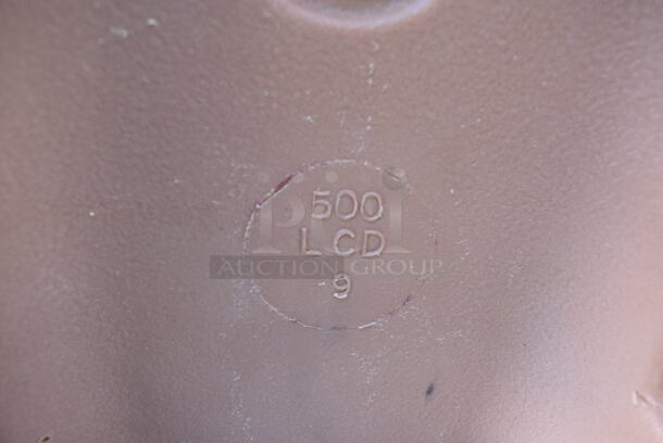 2 Cambro 500LCD Poly Insulated Beverage Holder Dispensers; Tan and Black. 9x16.5x24. 2 Times Your Bid! - Image 10 of 11