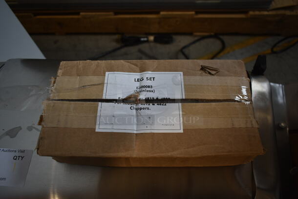 BRAND NEW SCRATCH AND DENT! Hobart 4822 Stainless Steel Commercial Countertop Power Hub for Meat Grinder. 120 Volts, 1 Phase. Tested and Working! - Image 4 of 6