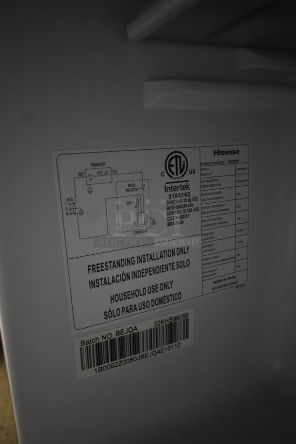 Hisense RR33D5ABE Metal Mini Cooler. 115 Volts, 1 Phase. Tested and Powers On But Does Not Get Cold - Image 4 of 4