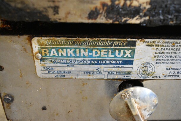 Rankin-Delux RDGM-60-B Stainless Steel Commercial Countertop Natural Gas Powered Flat Top Griddle. 24,000 BTU.
 - Image 5 of 5