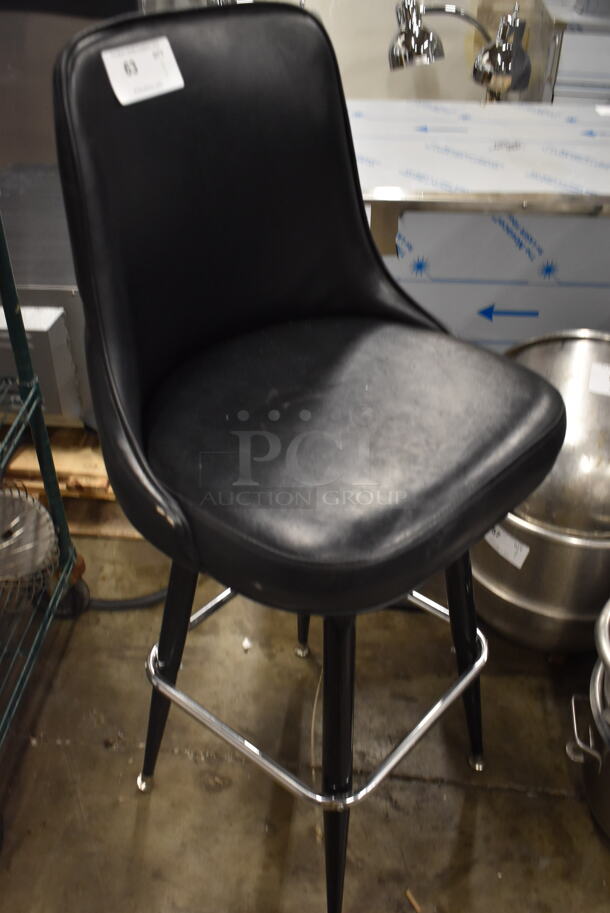 Black Cushioned Bar Stool With Bucket Seat On Black Legs - Image 2 of 2