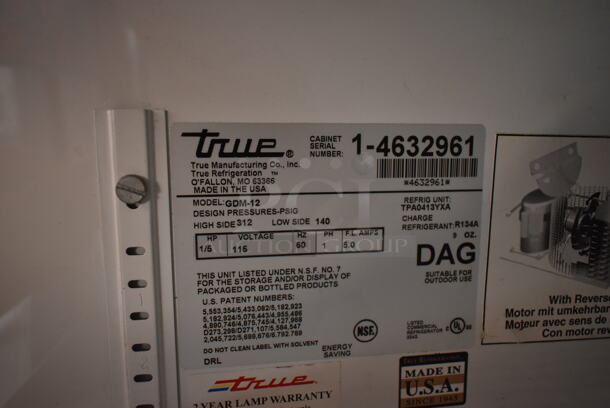 True GDM-12 ENERGY STAR Metal Commercial Single Door Reach In Cooler Merchandiser w/ Poly Coated Racks. 115 Volts, 1 Phase. Tested and Working! - Image 3 of 3