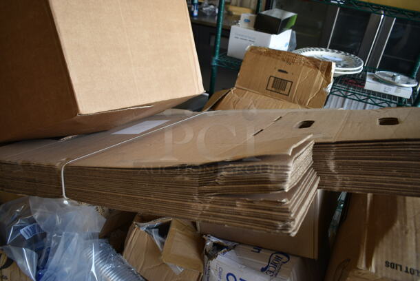PALLET LOT of 15 BRAND NEW Boxes Including 500CC32P Choice Clear PET Plastic Cold Cup - 32 oz. - 500/Case, 130IC25PCL500 Choice 25 lb. Clear Plastic Ice Bag with Ice Print - 500/Case, Choice 25 lb Shorty Paper SOS Bag, 347RB12WHSLV White Bowl with Silver Lattice Design, Choice 0.75 oz Portion Cups, 500L1020WHT Travel Cups and Lids, 427TBBD4 Bolt Down Outdoor Table Base Plate. 15 Times Your Bid! - Image 10 of 12