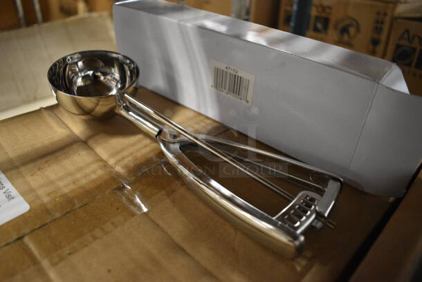 11 BRAND NEW IN BOX! Stainless Steel Scoopers. 9". 11 Times Your Bid! - Image 2 of 4