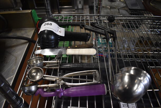 ALL ONE MONEY! Lot of Various Utensils; 5 Poly Scoopers, 3 Scoopers, 2 Ladles and 2 Spreaders!  