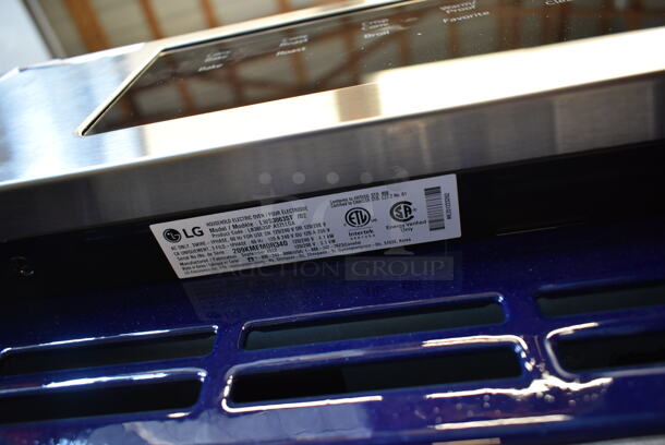 2021 LG LWS3063ST Stainless Steel Electric Powered Convection Oven. 120/208-240 Volts, 1 Phase. - Image 4 of 4