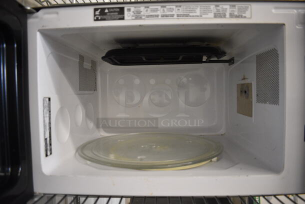 General Electric Model JES1384SF03 Stainless Steel Countertop Microwave Oven w/ Plate. 120 Volts, 1 Phase. 22x16x12 - Image 3 of 5