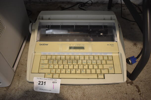 Brother ML300 Countertop Typewriter. 17x15x6