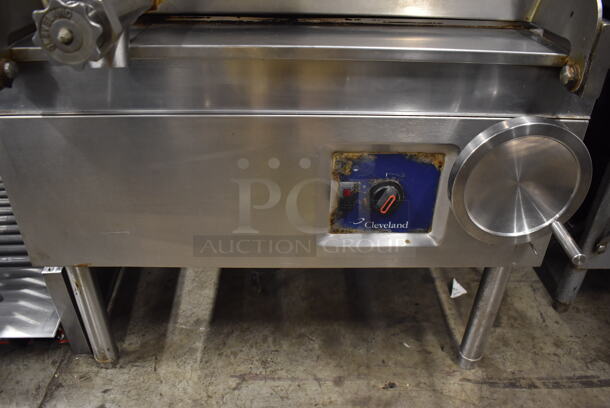 Cleveland Commercial Stainless Steel Natural Gas Powered Tilt Skillet On Galvanized Legs. - Image 5 of 6